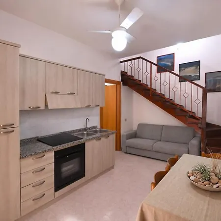 Piombini Sea House *